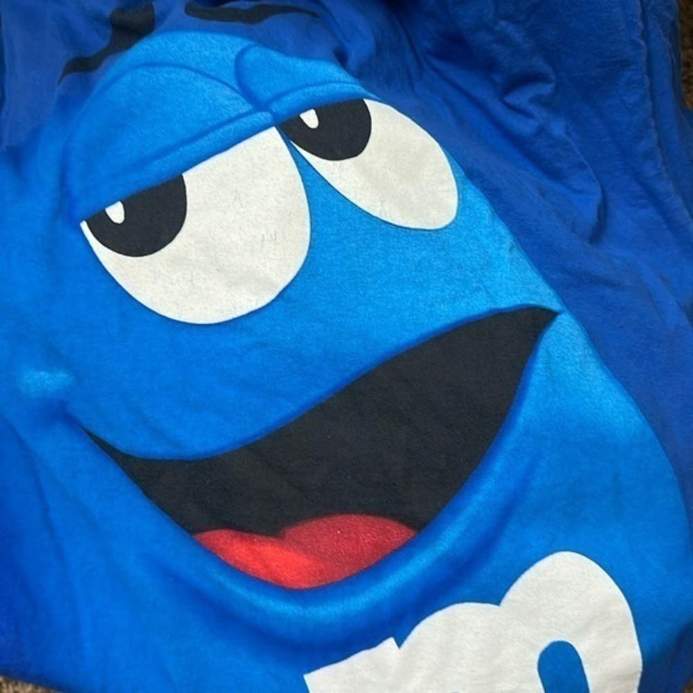 Vintage Blue m&m’s Size XL Long Sleeve Shirt